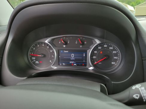 Used 2024 GMC Terrain SLE FWD image 27