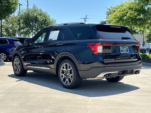 Used 2025 Ford Explorer Platinum w/ Ultimate Package RWD image 6