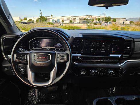 Used 2024 GMC Sierra 1500 Elevation AWD/4WD image 31