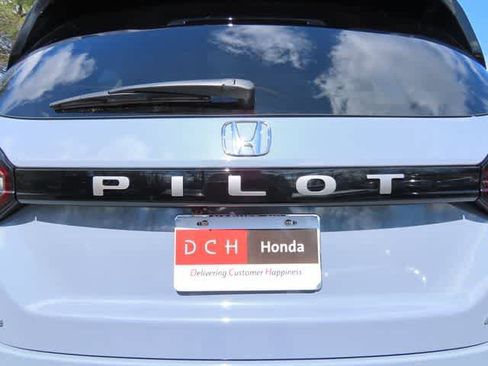 New 2026 Honda Pilot Elite image 7
