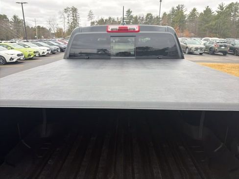 Used 2024 GMC Canyon Elevation w/ Convenience Package image 10