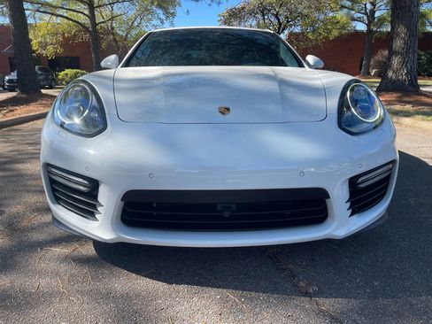 Used 2014 Porsche Panamera GTS image 8