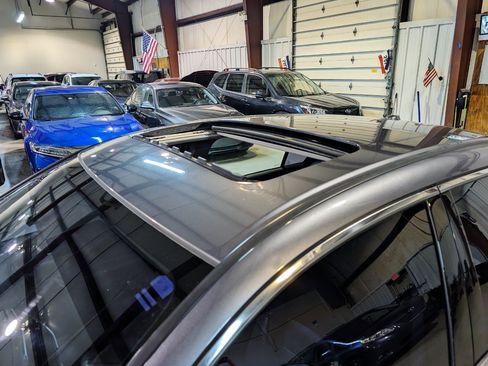 Used 2016 Honda Accord EX-L image 2