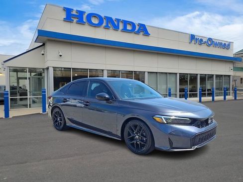 Used 2025 Honda Civic Sport image 3