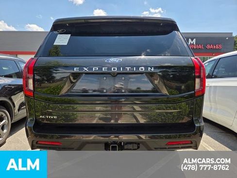 Used 2025 Ford Expedition Active AWD/4WD image 6