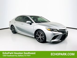 Used 2018 Toyota Camry SE w/ Moonroof Package video 1
