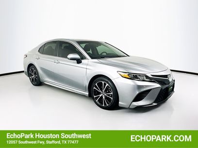 Used 2018 Toyota Camry SE w/ Moonroof Package