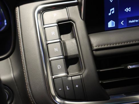 Used 2023 Chevrolet Tahoe High Country w/ Premium Package 2 image 39