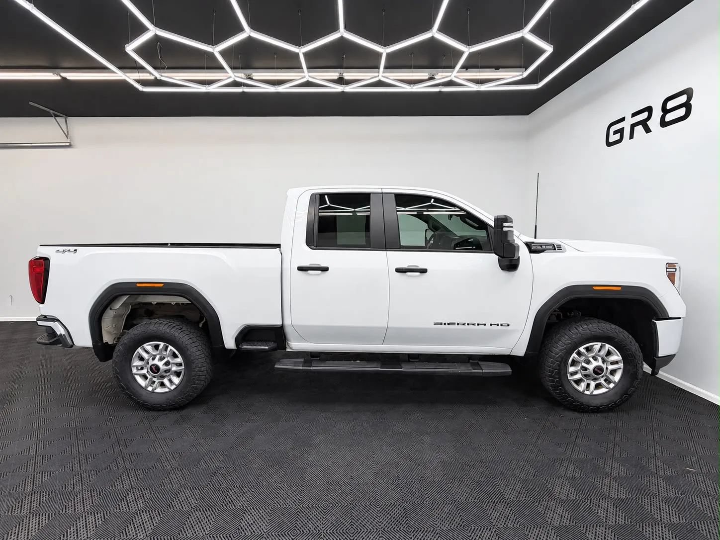Used 2024 GMC Sierra 2500 Pro AWD/4WD image 10