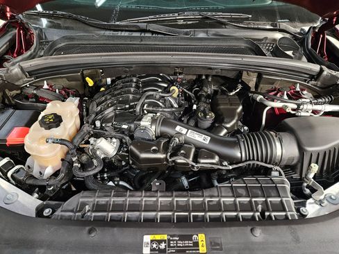 Used 2024 Jeep Grand Cherokee Altitude image 19