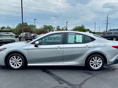 Used 2025 Toyota Camry LE FWD image 4