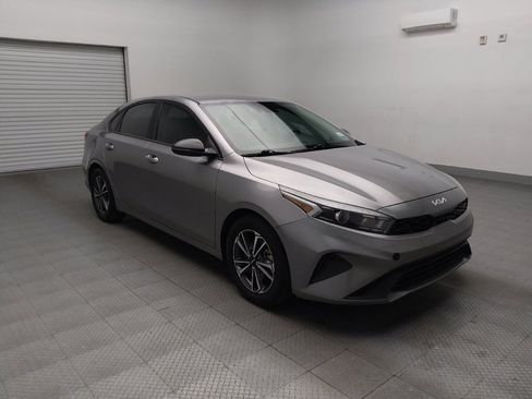 Used 2023 Kia Forte LXS w/ LXS Technology Package image 13