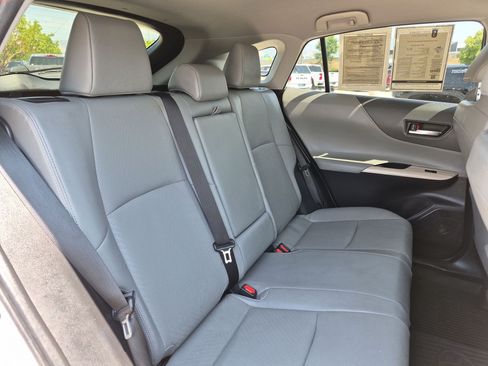 Used 2021 Toyota Venza XLE w/ Softex Package AWD/4WD image 28
