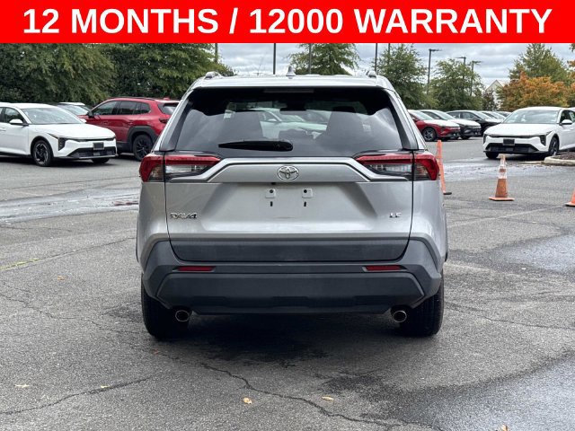 Used 2019 Toyota RAV4 LE FWD image 3