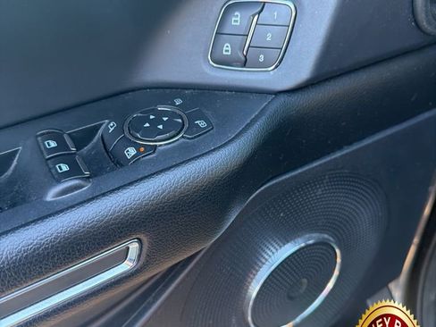 Used 2018 Ford Expedition XLT w/ Equipment Group 202A image 16