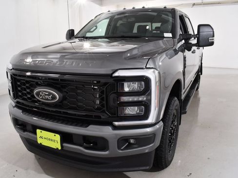 New 2026 Ford F350 XLT w/ XLT Premium Package AWD/4WD image 2