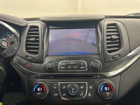 Used 2014 Chevrolet Impala LT w/ Premium Seating Package FWD image 40