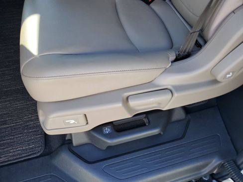 Used 2021 Honda Odyssey Touring image 15