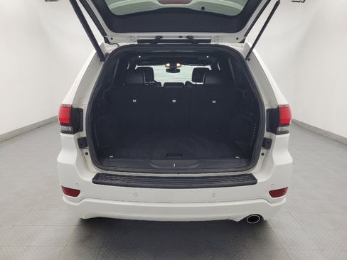 Used 2019 Jeep Grand Cherokee Altitude AWD/4WD image 29