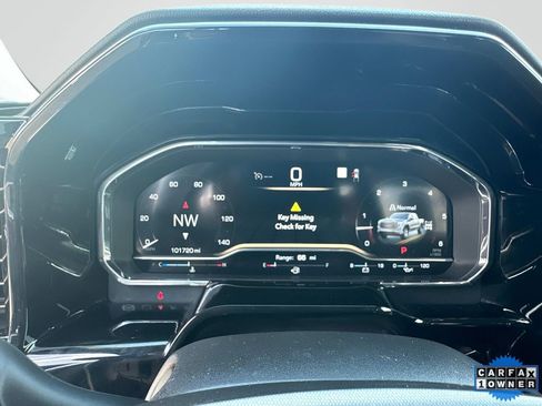 Certified 2022 GMC Sierra 1500 SLT w/ SLT Convenience Package image 32