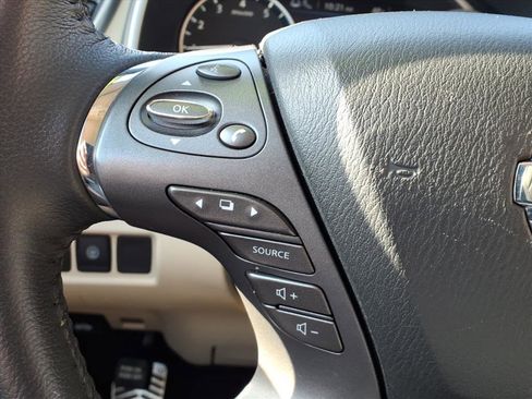 Used 2022 Nissan Murano SV w/ Cargo Package image 16