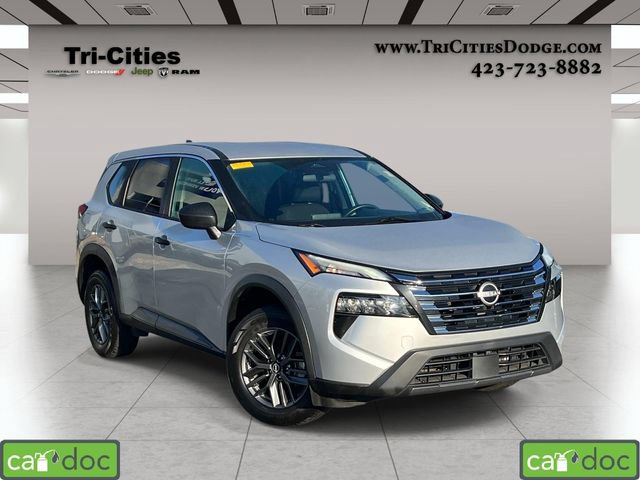 Used 2024 Nissan Rogue S FWD image 1