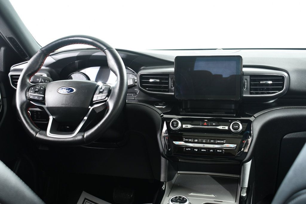 Used 2023 Ford Explorer ST-Line w/ Class IV Trailer Tow Package AWD/4WD image 8