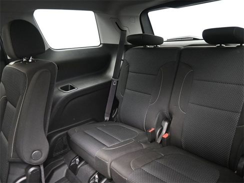 Used 2023 GMC Acadia SLE w/ Driver Convenience Package image 19