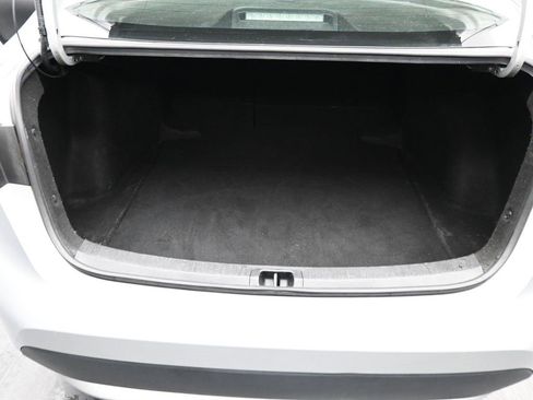 Used 2020 Toyota Corolla LE image 22