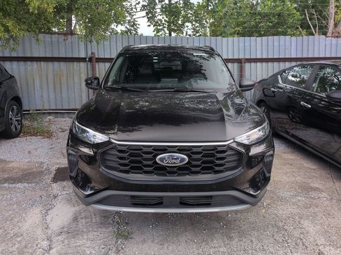 Used 2025 Ford Escape ST-Line AWD/4WD image 2