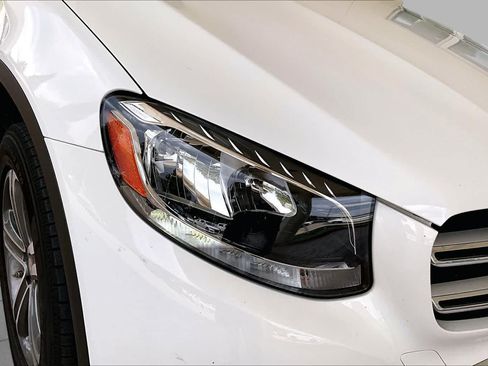 Used 2016 Mercedes-Benz GLC 300 image 25