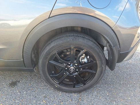 Used 2023 Nissan Kicks SR w/ SR Premium Package image 15