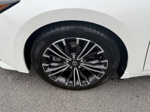 Used 2020 Nissan Maxima 3.5 SL w/ Floor Mat Group image 11