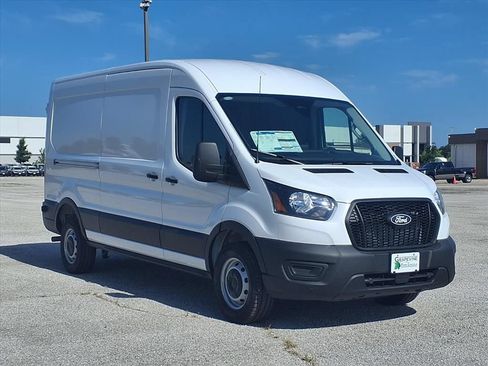 New 2026 Ford Transit 250 148 Medium Roof RWD image 33