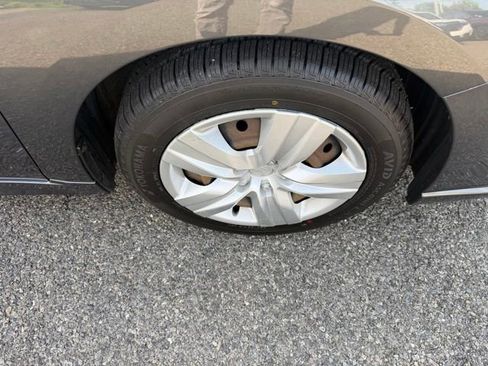 Used 2018 Subaru Legacy 2.5i AWD/4WD image 18