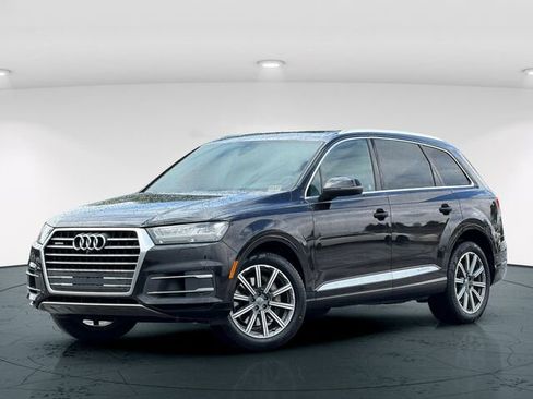 Used 2019 Audi Q7 3.0T Premium Plus w/ Premium Plus Package AWD/4WD image 2