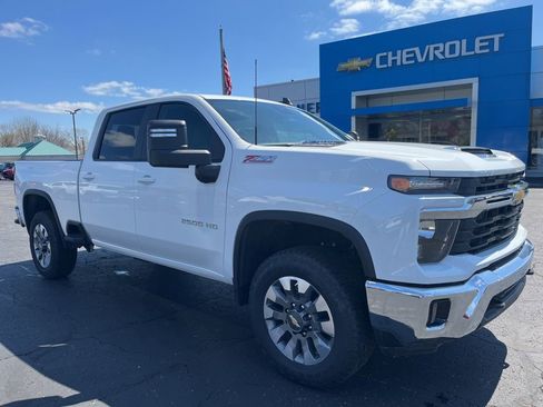 New 2026 Chevrolet Silverado 2500 LT AWD/4WD image 8