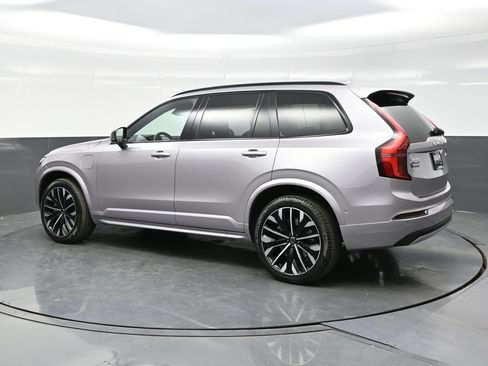 Used 2026 Volvo XC90 T8 Ultra AWD/4WD image 4