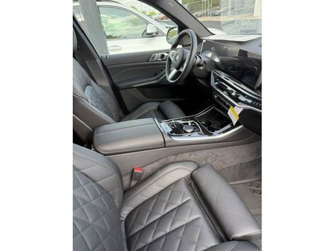 Used 2026 BMW X5 xDrive40i w/ M Sport Package AWD/4WD image 6