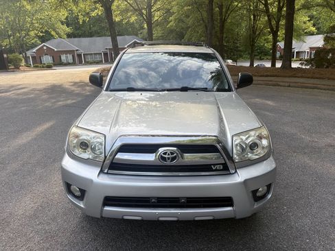 Used 2007 Toyota 4Runner SR5 RWD image 13