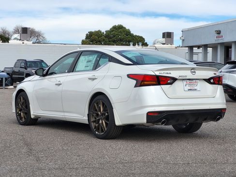 New 2025 Nissan Altima 2.5 SR image 4