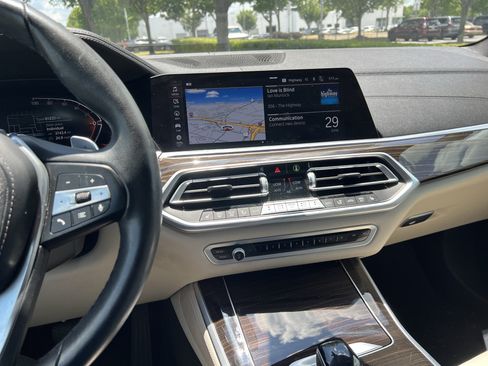 Used 2021 BMW X5 sDrive40i w/ Premium Package RWD image 31