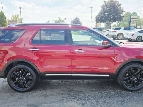 Used 2017 Ford Explorer Limited w/ Equipment Group 301A AWD/4WD image 7