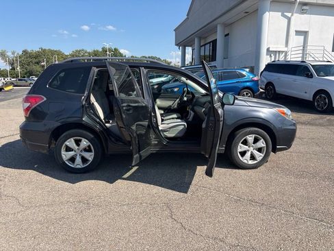Used 2016 Subaru Forester 2.5i Premium AWD/4WD image 8