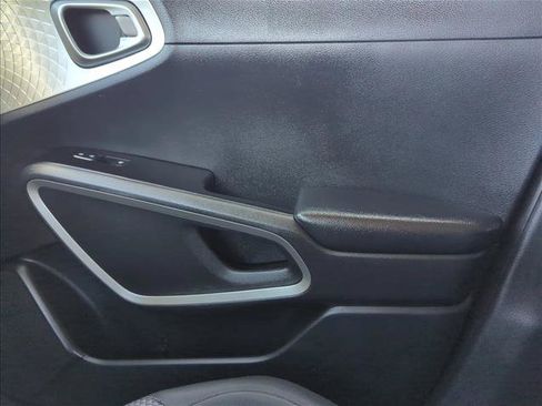 Used 2024 Kia Soul LX w/ Option Group 015 FWD image 25