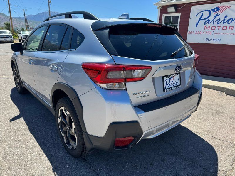 Used 2021 Subaru Crosstrek 2.5i Limited w/ Moonroof Package 1 AWD/4WD image 3
