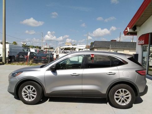 Used 2022 Ford Escape SE FWD image 7