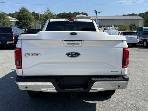 Used 2015 Ford F150 Lariat image 11