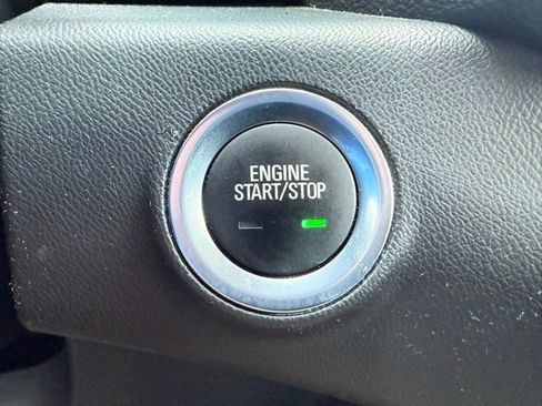 Certified 2024 GMC Terrain SLE w/ Driver Convenience Package FWD image 24