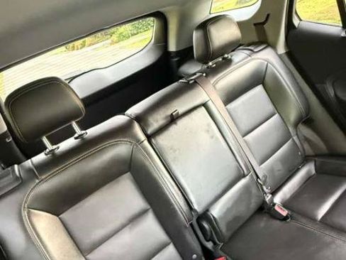 Used 2021 GMC Terrain SLT AWD/4WD image 10